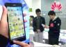 Huawei Ascend Mate показали в фирменном магазине
