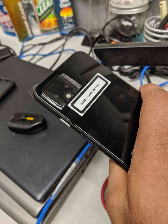 задняя панель Google Pixel 4