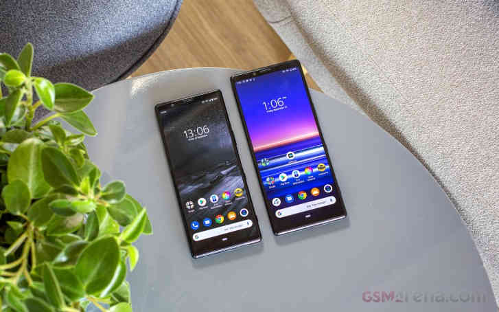 Sony Xperia 5 в сравнении с Xperia 1